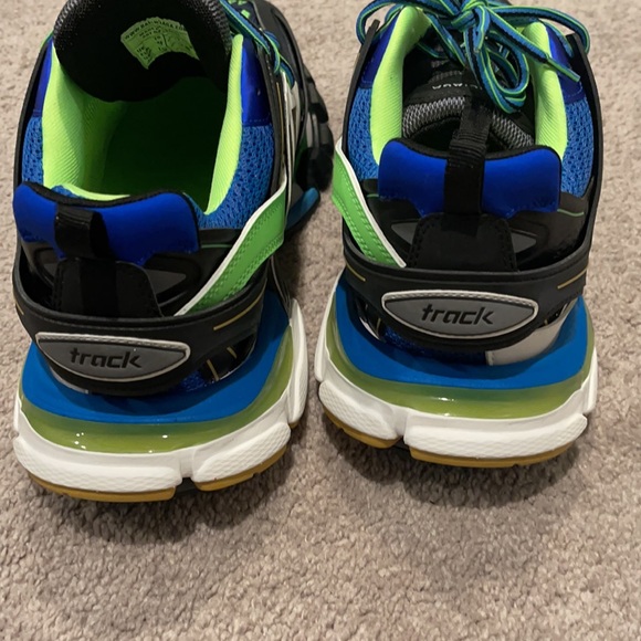Balenciaga tracks main image 5